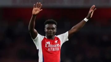 أعلى أجر بالفريق.. بوكايو ساكا يجدد عقده رسمياً مع نادي أرسنال الإنجليزي